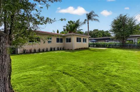 439 Candia Ave, Coral Gables FL - photo 15 of 65