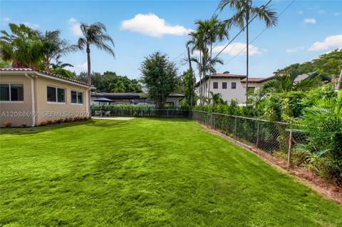 439 Candia Ave, Coral Gables FL - photo 16 of 65