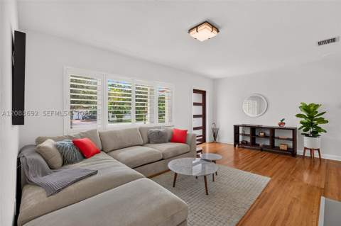 439 Candia Ave, Coral Gables FL - photo 20 of 65