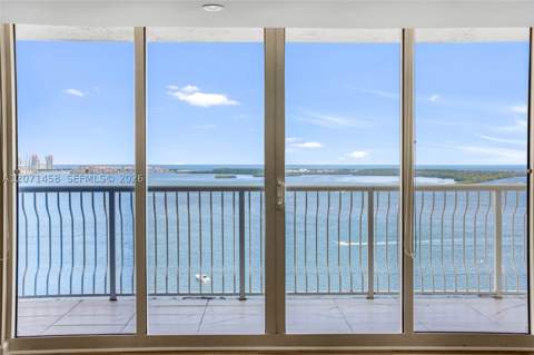 1200 Brickell Bay Dr 3001, Miami FL - photo 19 of 60