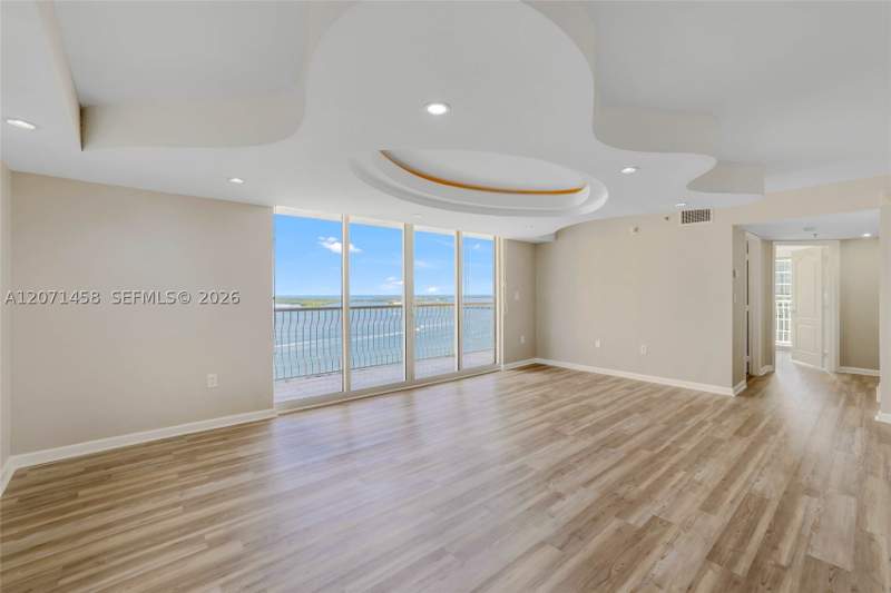 2 bedroom Condominium at 1200 Brickell Bay Dr 3001, The Club At Brickell Bay, Miami — photo 4