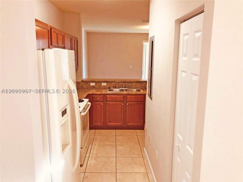 3 bedroom Townhouse at 2884 SE 2nd Dr 2, Fiji Condo No 2, Homestead — photo 4