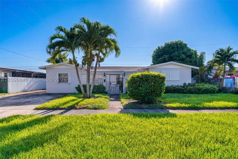 3 bedroom SingleFamilyResidence at 17325 NW 17th Ave, Scott Lake Manor Sec 7, Miami Gardens — photo 2