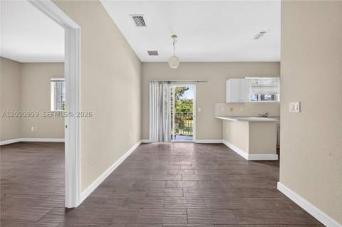 2665 NE 4th St 204, Homestead FL - photo 14 of 26