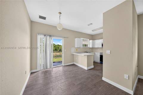 2665 NE 4th St 204, Homestead FL - photo 8 of 26