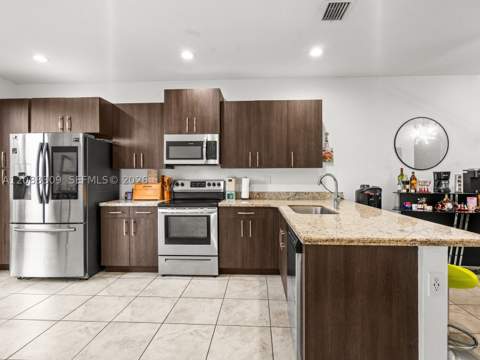 1386 SE 23rd Ter, Homestead FL - photo 7 of 27