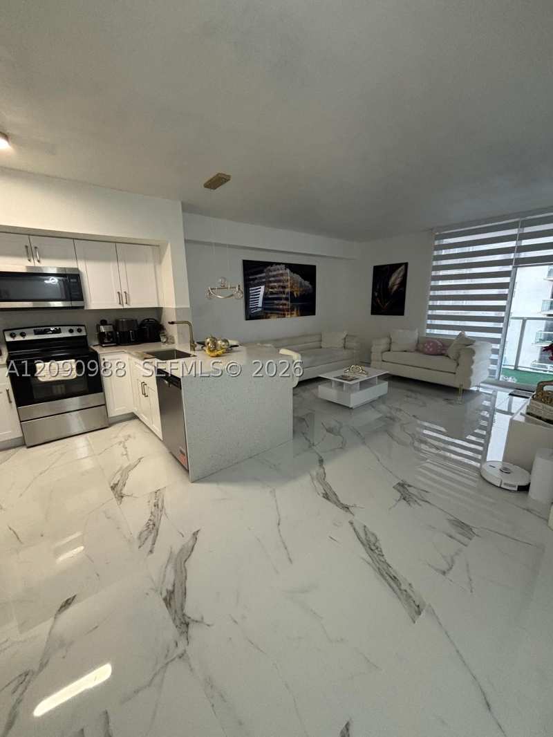 1 bedroom Condominium at 5077 NW 7th St 912, Blue Lagoon Condo, Miami — photo 1