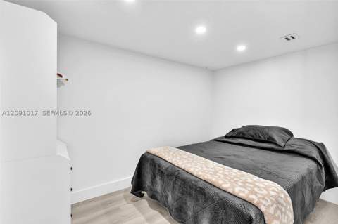 2625 Collins Ave 1109, Miami Beach FL - photo 10 of 19