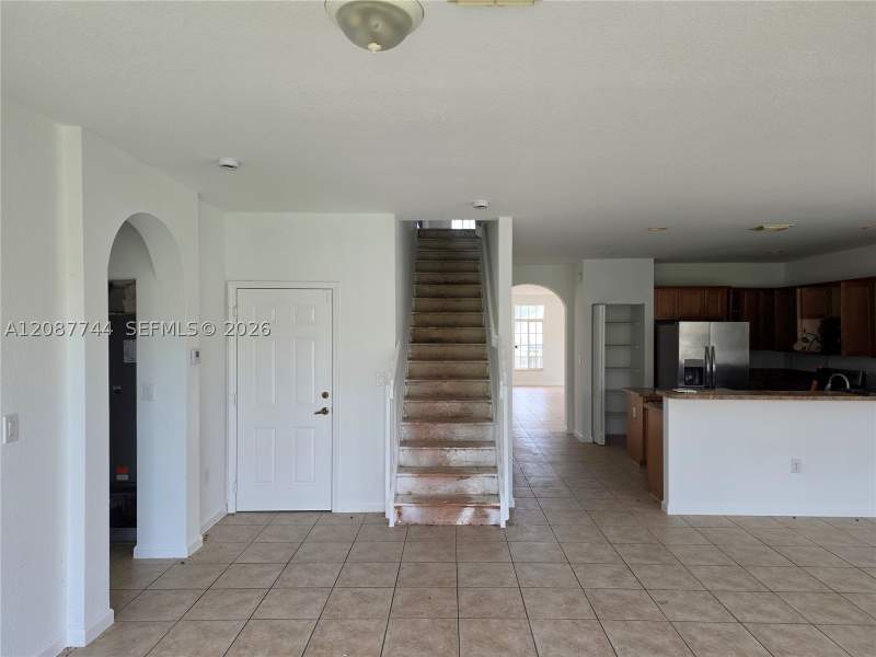 6 bedroom SingleFamilyResidence at 14145 SW 278th St, Mandarin Lakes, Homestead — photo 4