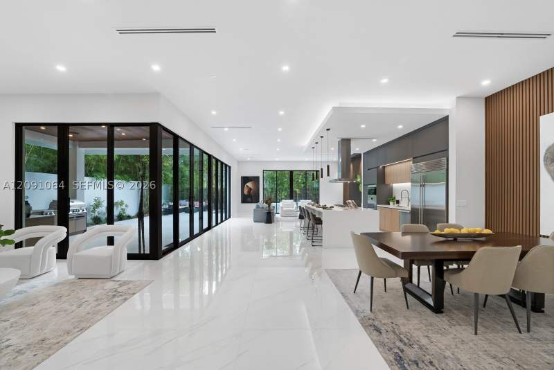 5 bedroom SingleFamilyResidence at 1780 Chucunantah Rd, Sunshine Fruits Co, Miami — photo 4