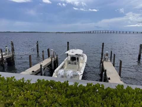 200 SE 15th Rd 7D, Miami FL - photo 15 of 25