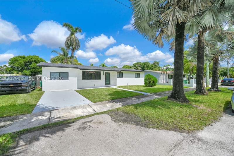 4 bedroom SingleFamilyResidence at 51 NW 161st St, Bisc Gardens Sec C, Miami — photo 3