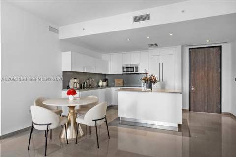 88 SW 7th St 809, Miami FL - photo 6 of 30