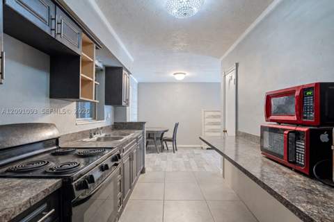 16935 NW 38th Ct, Miami Gardens FL - photo 11 of 30