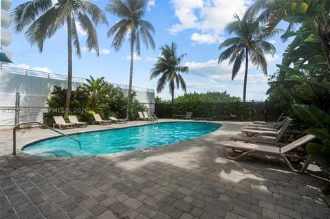 335 Ocean Dr 106, Miami Beach FL - photo 12 of 20