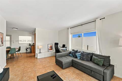1420 Pennsylvania Ave 403, Miami Beach FL - photo 6 of 34