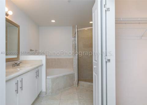 7910 Harbor Island Dr 507, North Bay Village FL - photo 23 of 38