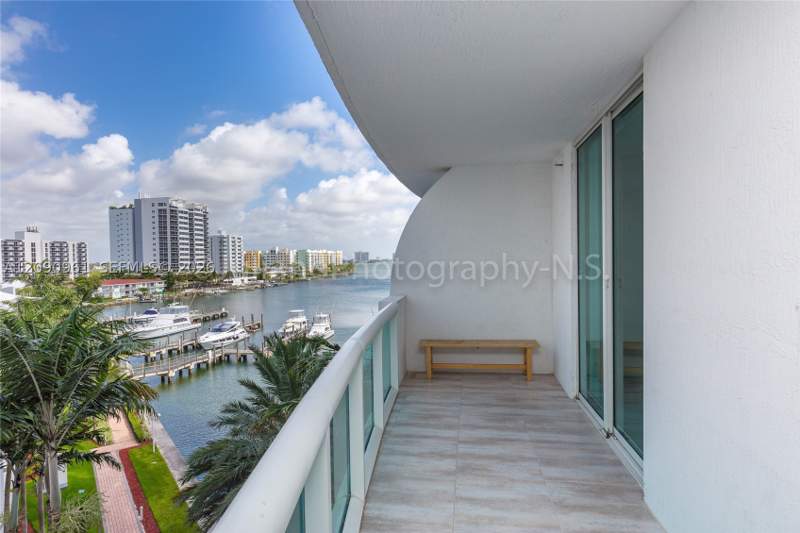 2 bedroom Condominium at 7910 Harbor Island Dr 507, 360 Condo B, North Bay Village — photo 4