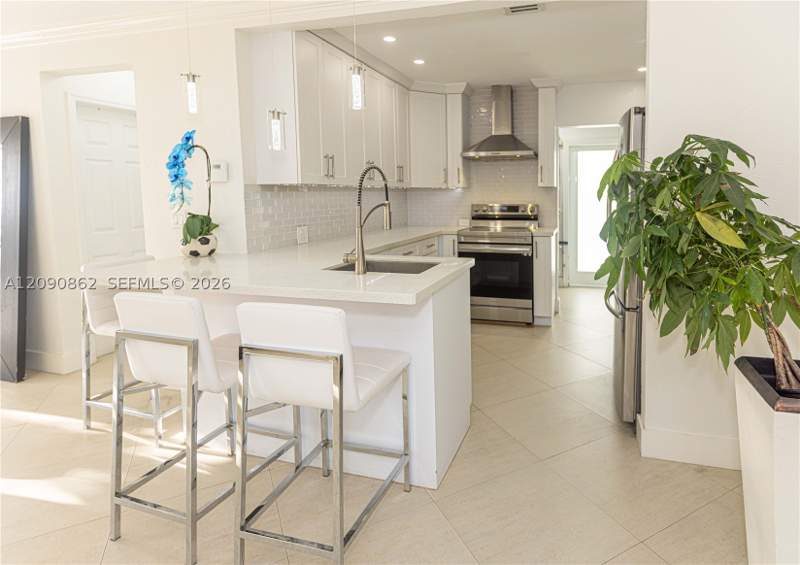 4 bedroom SingleFamilyResidence at 4301 SW 85th Ave, Tropical Highlands, Miami — photo 5