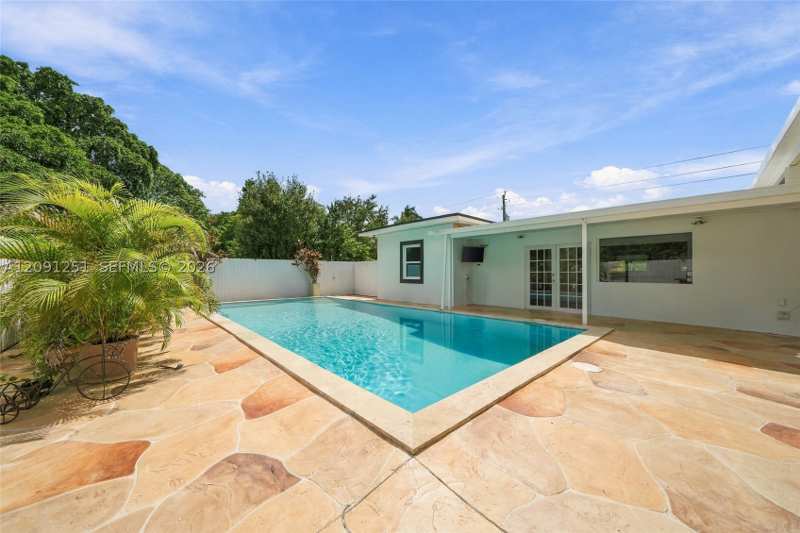3 bedroom SingleFamilyResidence at 1055 NE 144th St, Sunny Acres, North Miami — photo 1