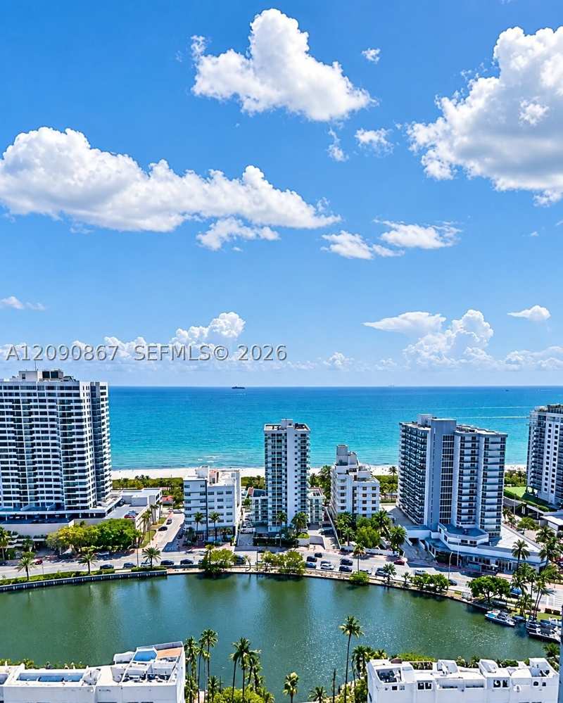 1 bedroom Condominium at 2457 Collins Ave 202, The Royal Club Condo, Miami Beach — photo 1