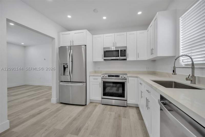 4 bedroom SingleFamilyResidence at 1401 NE 152nd St, Washington Park, North Miami Beach — photo 4