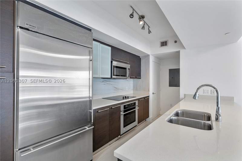 2 bedroom Condominium at 55 SE 6th St 3605, 500 Brickell West Condo, Miami — photo 3