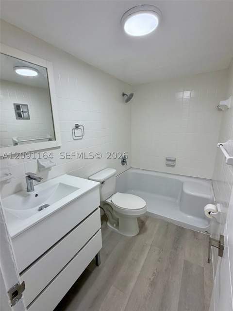 4655 Palm Ave 222, Hialeah FL - photo 11 of 20