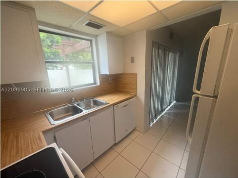9764 NW 4th Ln 9764, Miami FL - photo 6 of 16