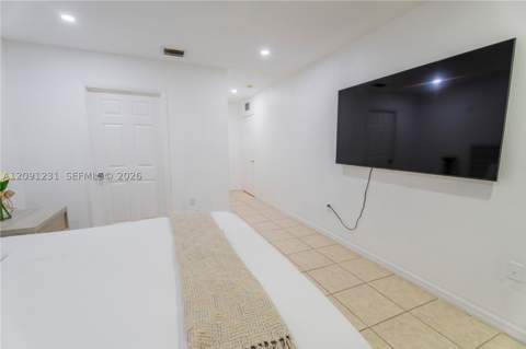 153 NW 6th St, Homestead FL - photo 14 of 26