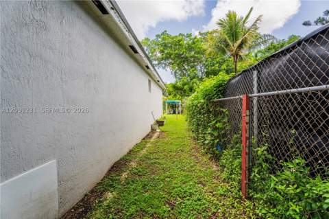 153 NW 6th St, Homestead FL - photo 22 of 26