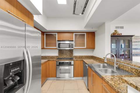 888 S Douglas Rd 1516, Coral Gables FL - photo 11 of 36