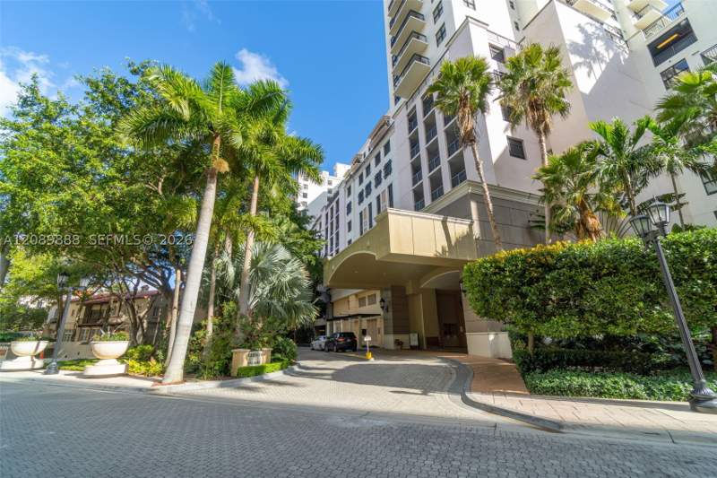 2 bedroom Condominium at 888 S Douglas Rd 1516, Puerta De Palmas Condo, Coral Gables — photo 4