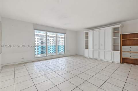 2301 Collins Ave 1420, Miami Beach FL - photo 11 of 36