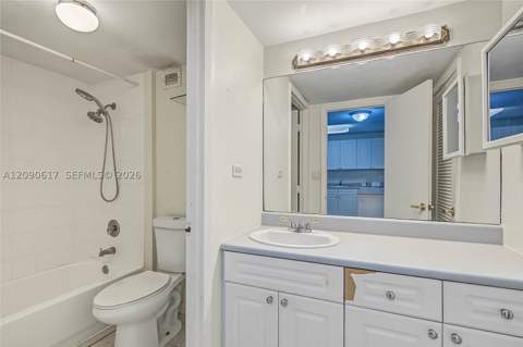2301 Collins Ave 1420, Miami Beach FL - photo 14 of 36