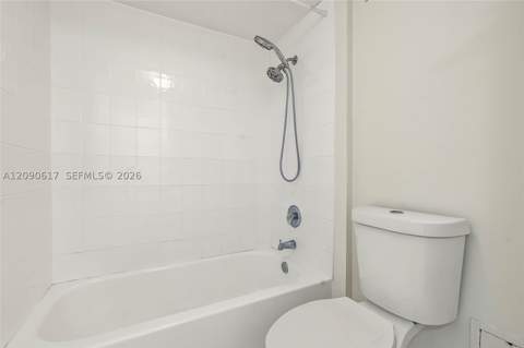 2301 Collins Ave 1420, Miami Beach FL - photo 15 of 36