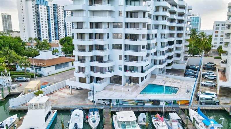 1 bedroom Condominium at 6830 Indian Creek Drive 5D, Indian CR Cl Marina Condo, Miami Beach — photo 1