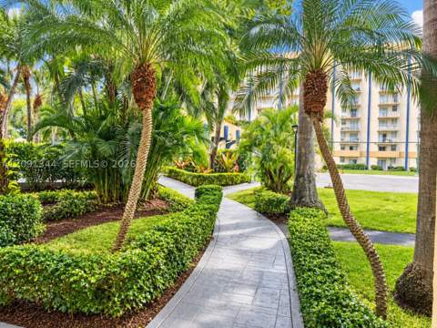 4550 NW 9th St 901E, Miami FL - photo 20 of 28
