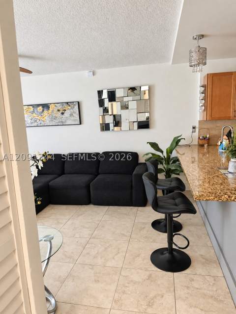 4550 NW 9th St 901E, Miami FL - photo 7 of 28