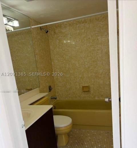 1150 Collins Ave 404, Miami Beach FL - photo 9 of 18