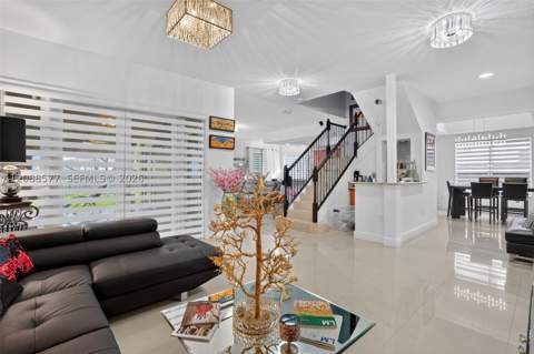 241 NE 33rd Ter, Homestead FL - photo 11 of 43