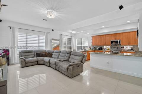 241 NE 33rd Ter, Homestead FL - photo 18 of 43