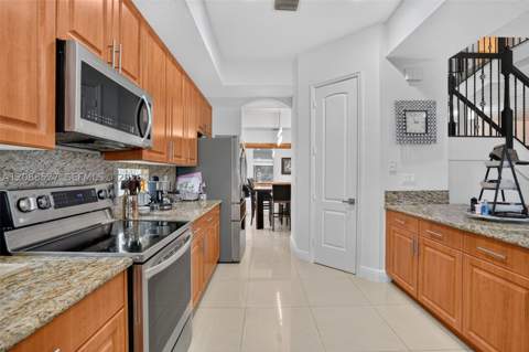 241 NE 33rd Ter, Homestead FL - photo 23 of 43