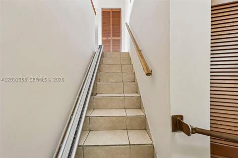 241 W Park Dr 5-202, Miami FL - photo 9 of 42