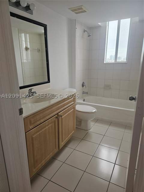 102 SW 6th Ave 604, Miami FL - photo 9 of 26