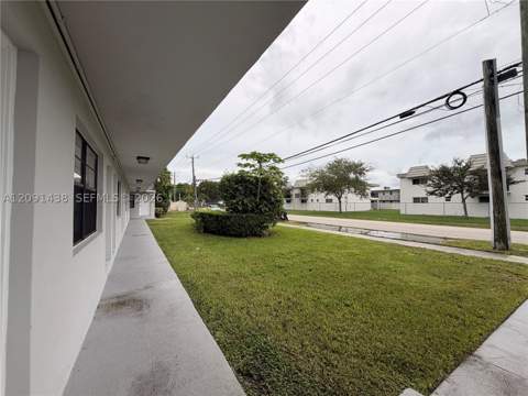 6780 SW 44th St 1, Miami FL - photo 13 of 15
