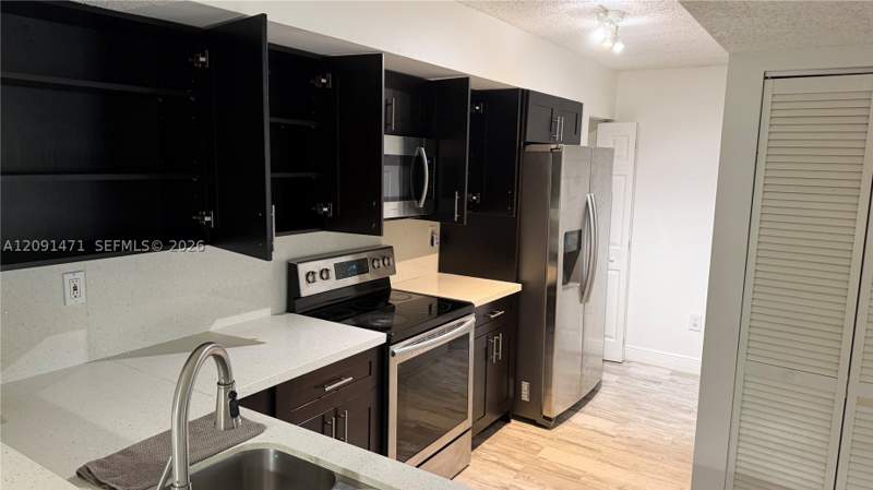 1 bedroom Condominium at 8600 SW 212th St 205, Le Club At Old Cutler Con, Cutler Bay — photo 2
