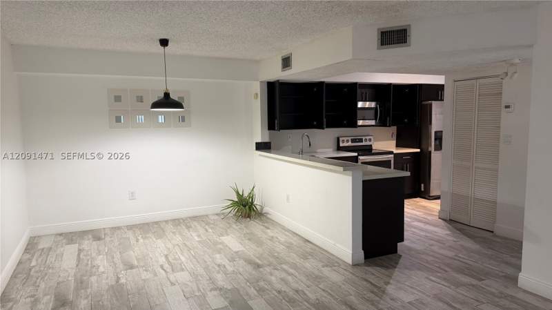 1 bedroom Condominium at 8600 SW 212th St 205, Le Club At Old Cutler Con, Cutler Bay — photo 3