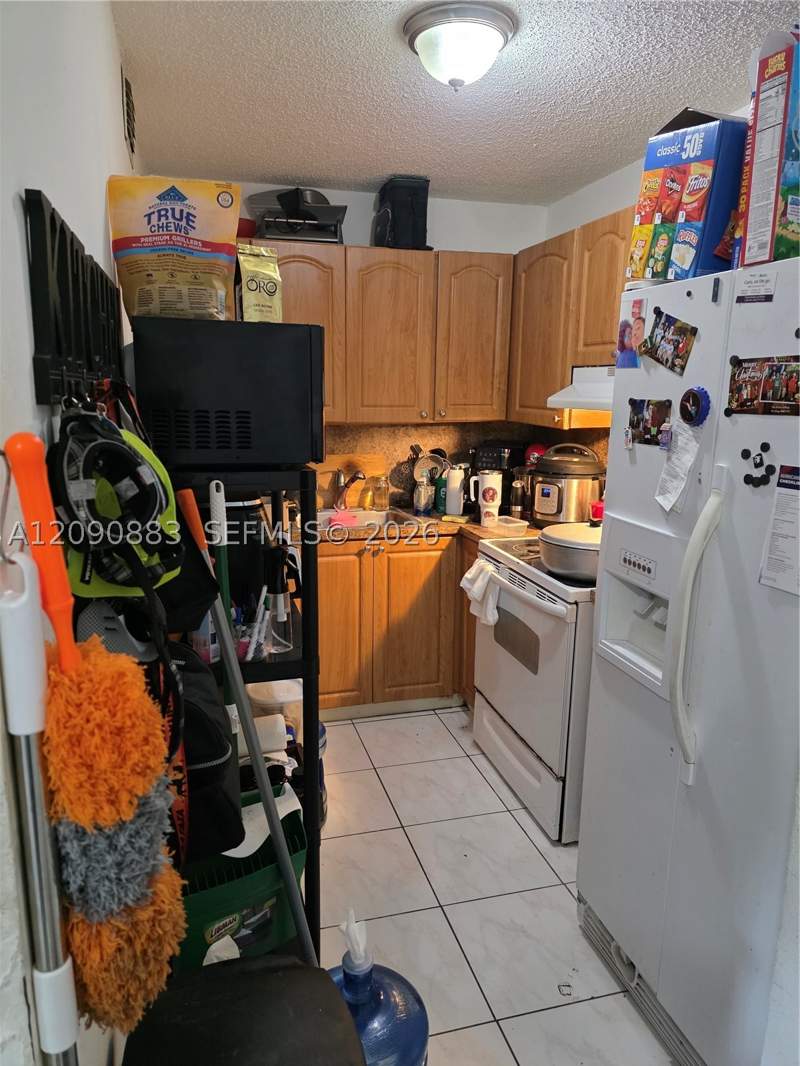 3 bedroom Condominium at 2565 W 56th St 206, Hialeah Condo, Hialeah — photo 5
