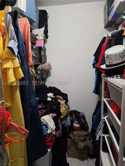2565 W 56th St 206, Hialeah FL - photo 6 of 14